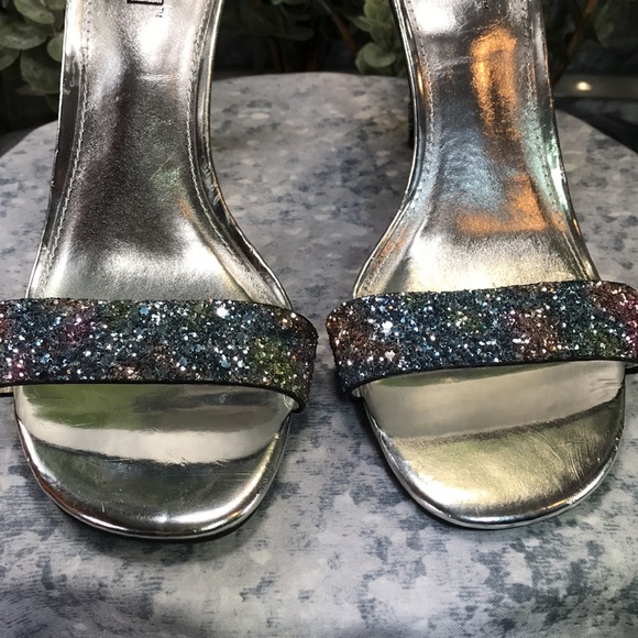 Brash Iridescent Crystal Crush One-Band 3.5” Heels w/Ankle Straps WMS 8M✨NEW✨ - Picture 3 of 9